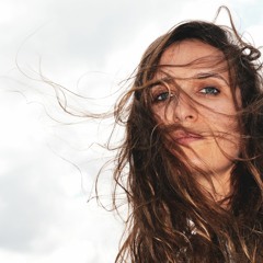 PODCAST:Faites connaissance avec “Le vent décide »,le 1er CD d’Adèle Coyo