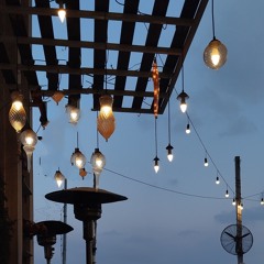 She rises and she glows.mp3