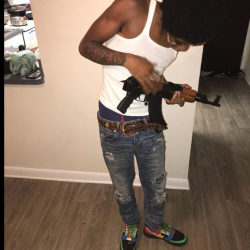 HeadTaps (feat. Gkeemy & Penny)