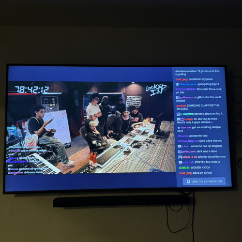 glaive - throw it up feat d4vd (glaive at the end)