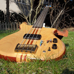 2025-06-25 Kawai vs LesPaul