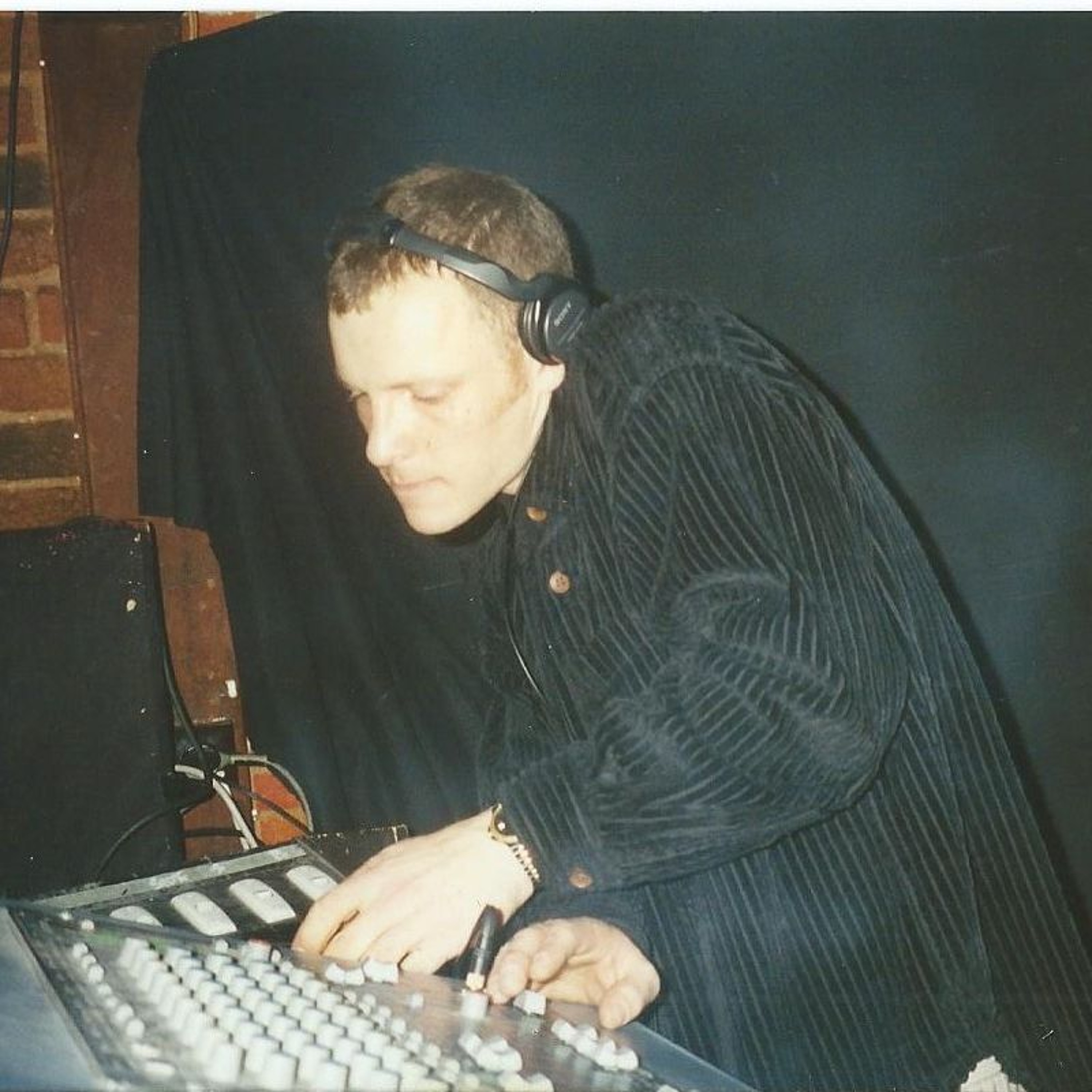Downtempo, Electronica, Big Beat n House from the late 80's Early 90's  Mix ADR  090225 episode artwork