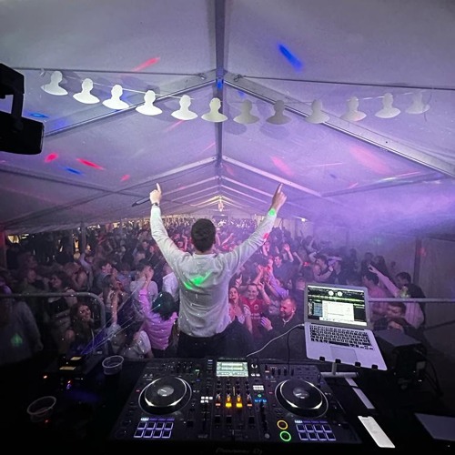 Horse Outside (Ryan Millar HARD EDIT)