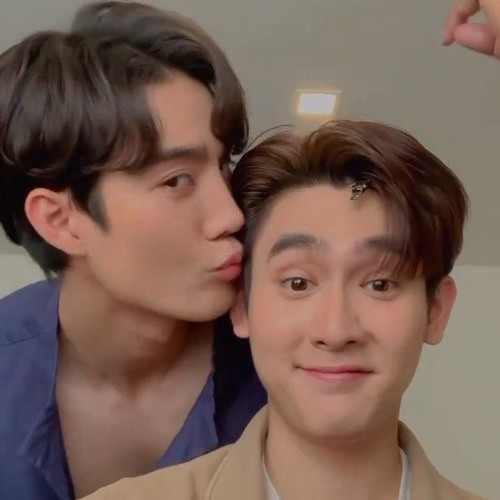 Stream under ground kings falling for myself (from enchanté) by