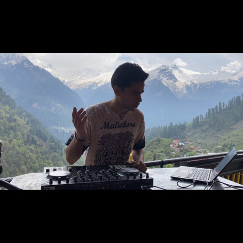 Live @Pahadibliss  Hotel Kasol, India.