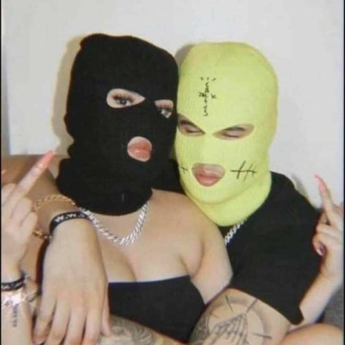 F X C K  L E S  T R A Î T R E  ( 4 SaxkroM AmS ) . . . 2 W 2 1.mp3