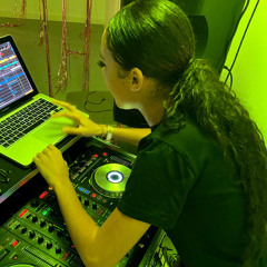DJ Mireia Live @ Claires Birthday WarmUp W/ @DJBRADZO1