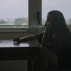 بعُدني اتخيلك جاي ؟.