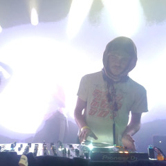 A fkn 7yr olds bday party