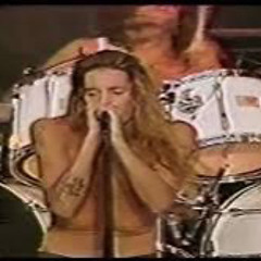 Skid Row -  18 and Life (Live at Wembley 1991).mp3
