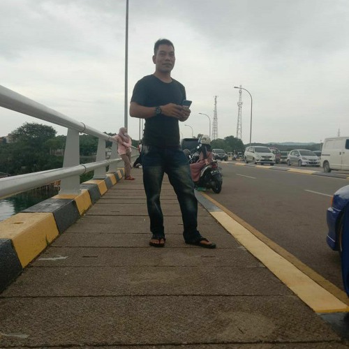 DJ.AS_ONE V3 (BATAM ISLAND)_BUAT YANG CINTA KETINGGIAN BOS QUE_(MP3_70K).mp3