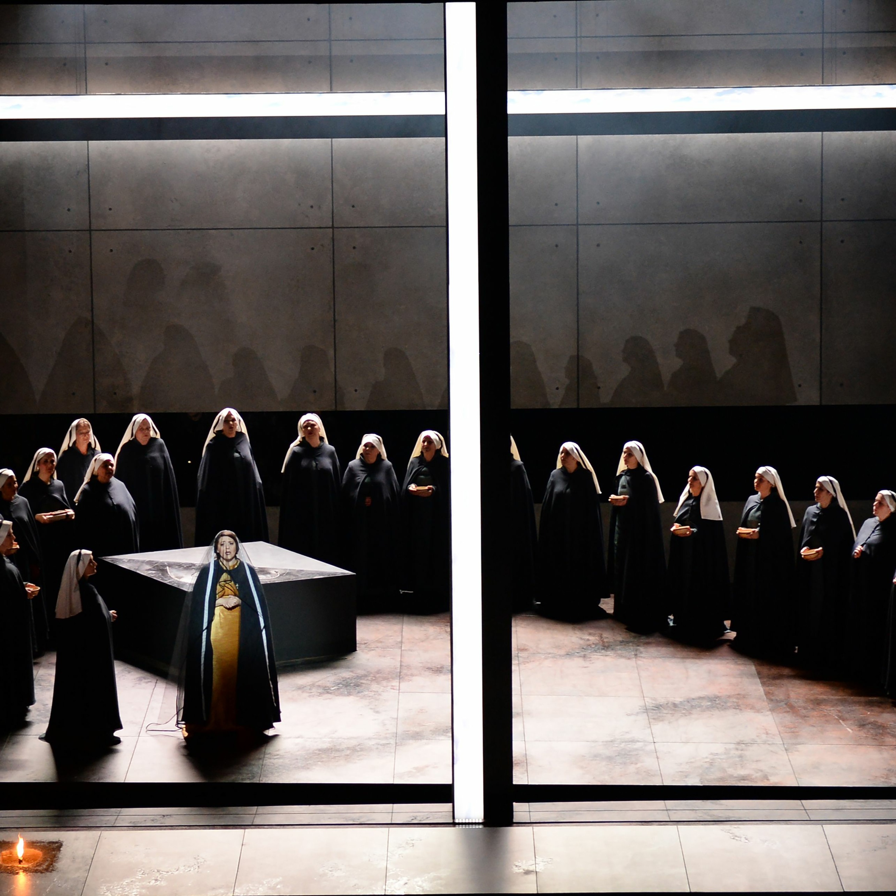 LA Opera Podcasts: Behind the Curtain