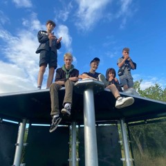 "paradise ft.parixzz(prod. Proelium x Ayoley Beats)"