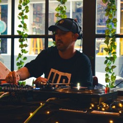 D_fected Sets / Podcast