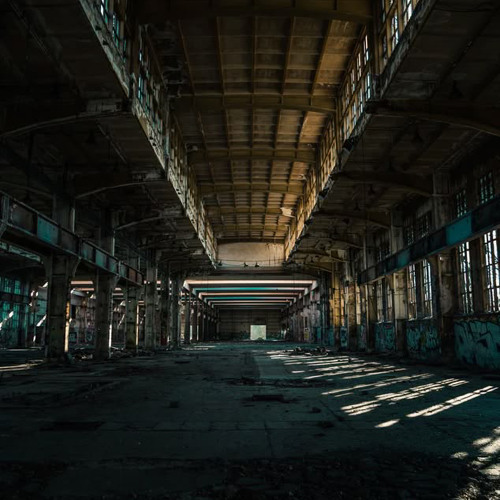 Somewhere In A Warehouse AT 6am