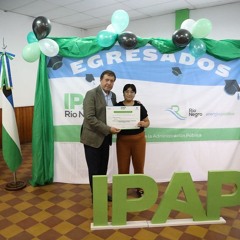 Alberto Weretilneck - Weretilneck presente en el último acto de graduación del año del IPAP