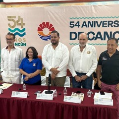 54 Años Cancun