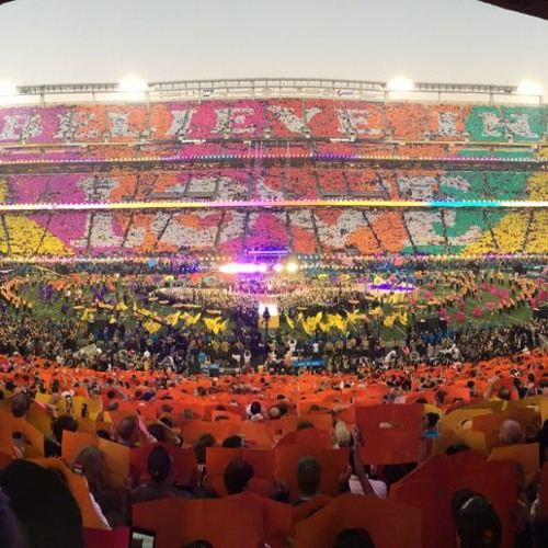 Technicolor Ravers Superbowl 2024 Halftime Set