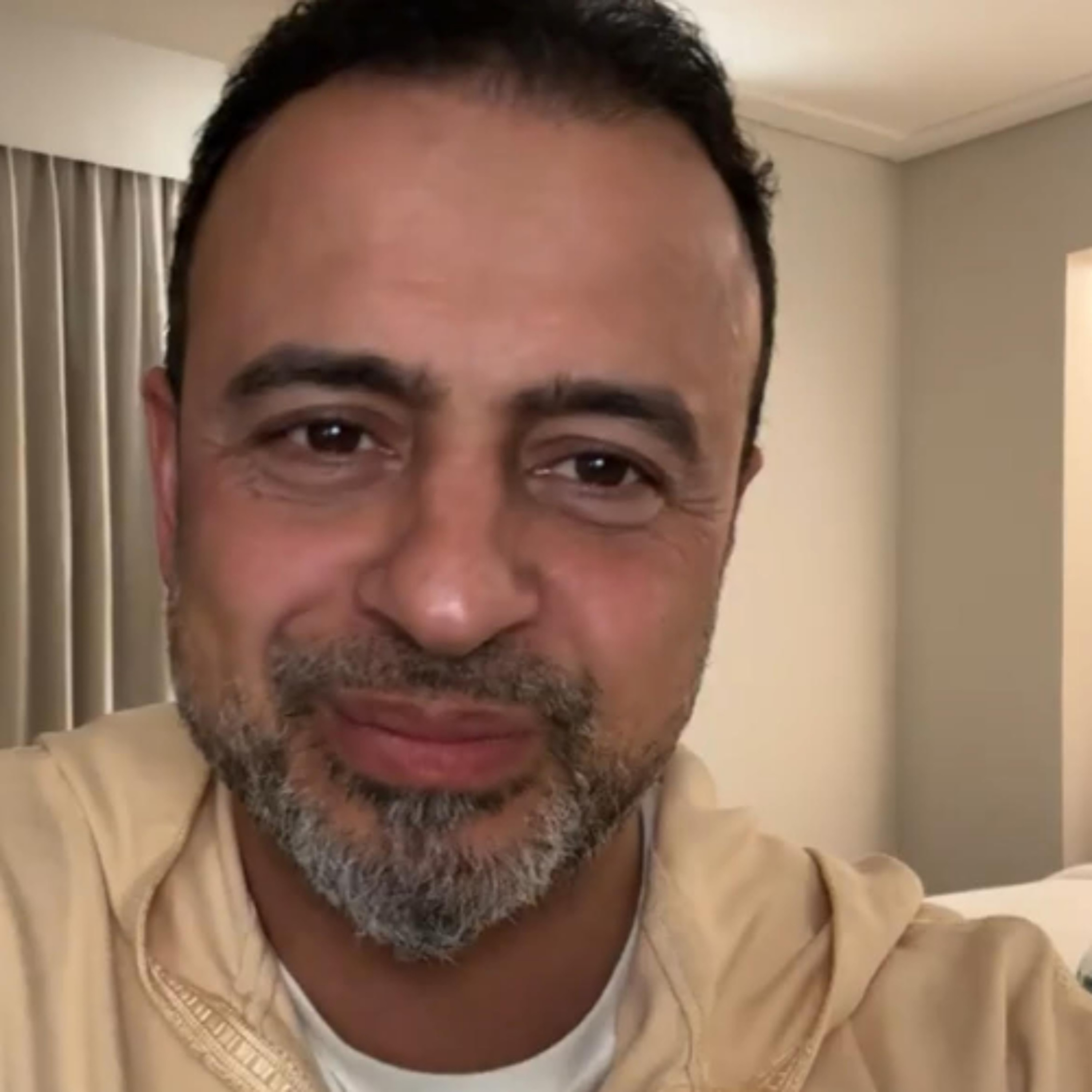 ٤ أصناف للعباد في استسلامهم للمَلِك - خاطرة الفجر - مصطف