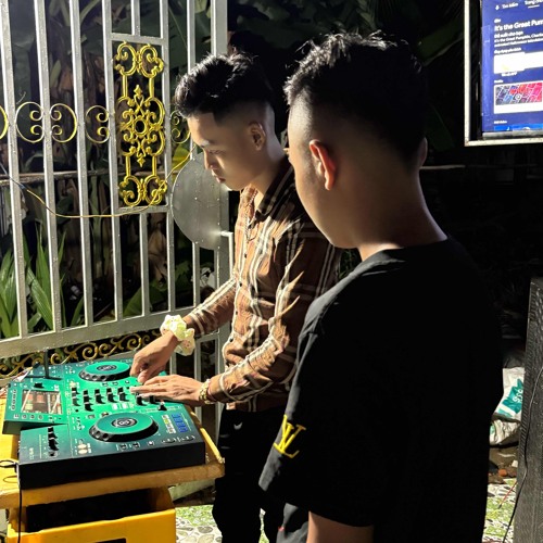 NST 2K25 2IN1 HOANG TUONG MANH QUYNH FT GIA HUY.mp3