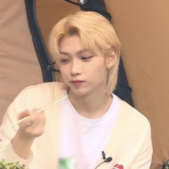 felix cover ONLY by lee hi