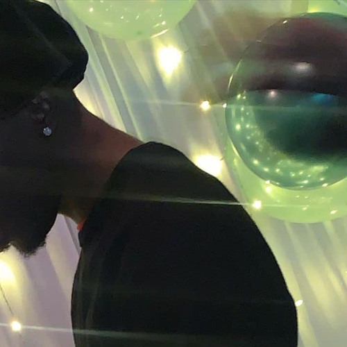 White lines - Gucci stripes