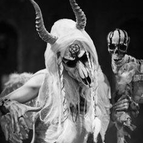 Laboratory Podcast 006.  BETTY BENG - Dark Therapy Inside Me!