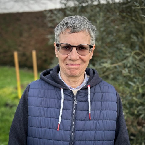 4 Il y a un élevage paysan qui comprend l'abattage. Un abattage paysan tout seul,ça n'a pas de sens.