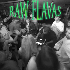 RAW FLAVAS 01 - OLDSKOOL UKG WOBBLERS N WARPERS [NICHE MIX]