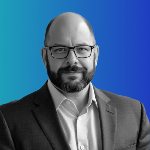 Leading Digital Transformation in Traditional Enterprises