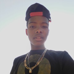 Migo kid feat J Issue ---SHE loves me.mp3