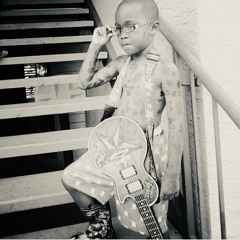 MOMMA…YA SON IS BXNKROKK