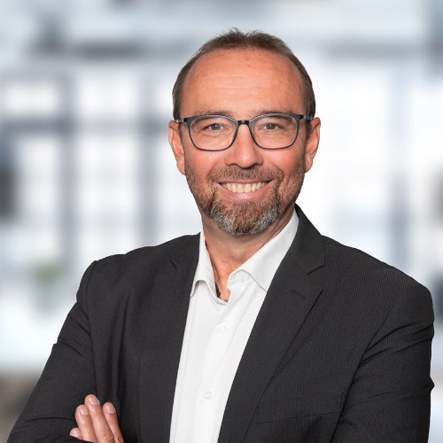 Dr. Thomas Baumgärtner 🎙Ein ganzheitlicher Therapeut berichtet BALI & FREIHEIT 🎙