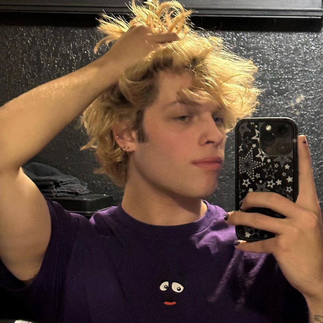 Yupqa uzun jinsiy olatni jinsiy aloqa Mushukning ichiga ulkan dik kirdi