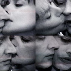 هاك اخذها عيوني .. انا اخاف عيوني ما تستاهلك