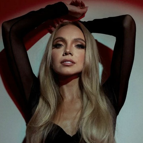Danielle Bradbery Interview