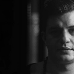 Proton Radio // The Purr Showcase #108 Chriss V