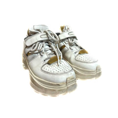 MAISON MARGIELA (ft. WHXTESVPRA)