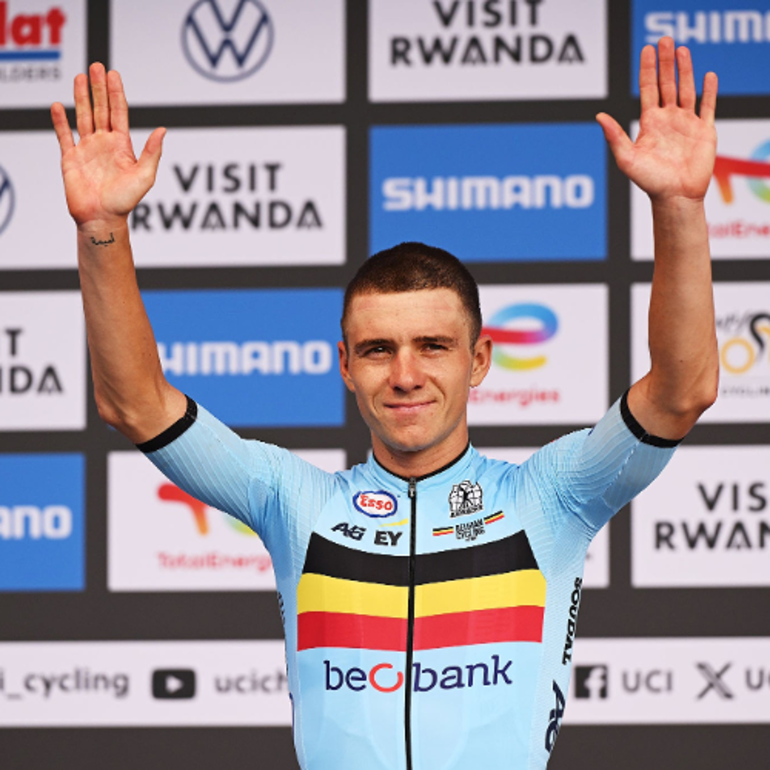 Remco Evenepoel: Jobb akarok lenni, mint Pogačar - Söprögető kocsi