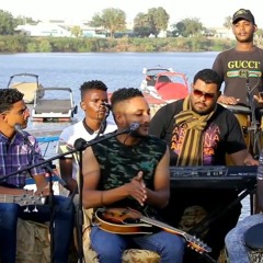 على ساجوري مع الطيور