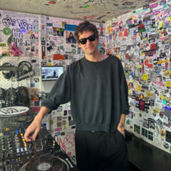 Hayes Bradley @ The Lot Radio 05-21-2025