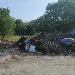 Ογκώδη και σκουπίδια πεταμένα στην Καλλικράτεια