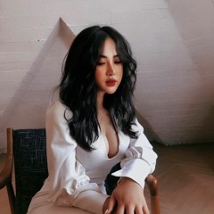 Cánh Bướm Trong Mưa - Chu Thuý Quỳnh