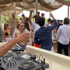 AFRO HOUSE IN ST TROPEZ