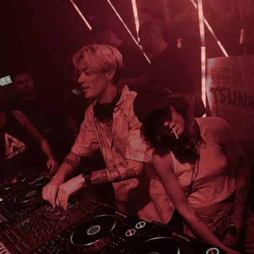 DV60 - BLOW THAT WHISTLE