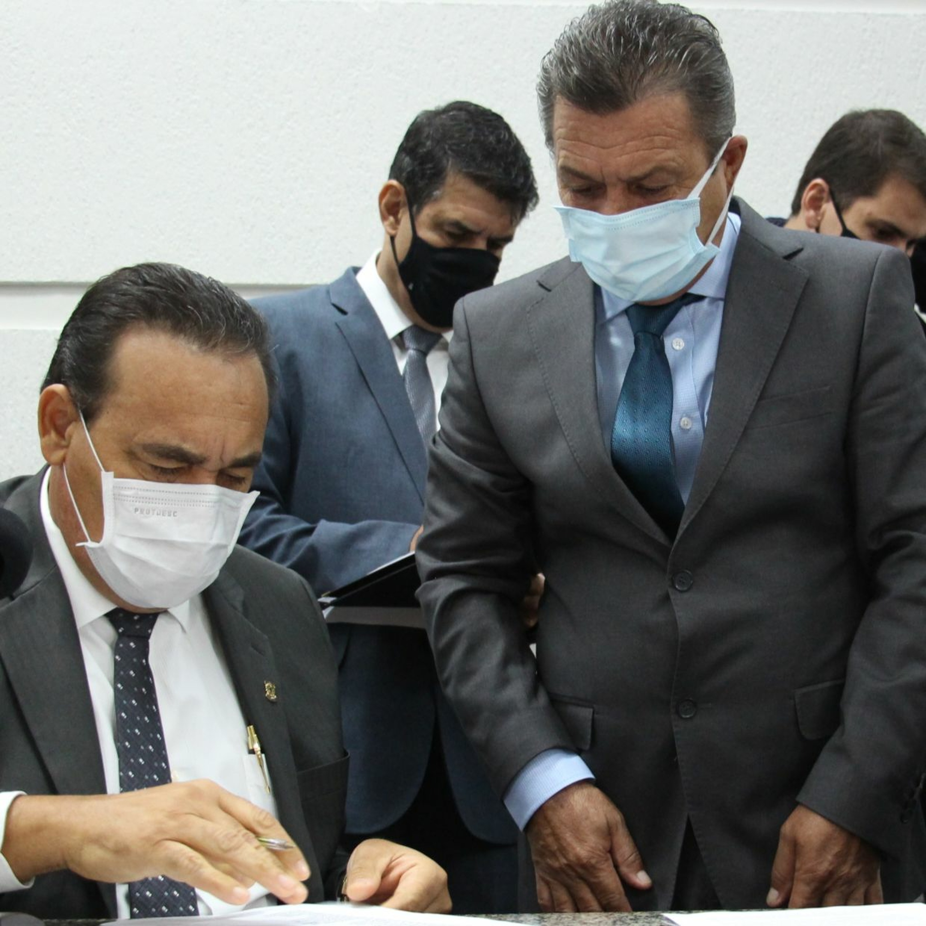 Vereador Delei Pinheiro comenta projeto que aprova doação de área de 5 hectares à empresa privada episode artwork
