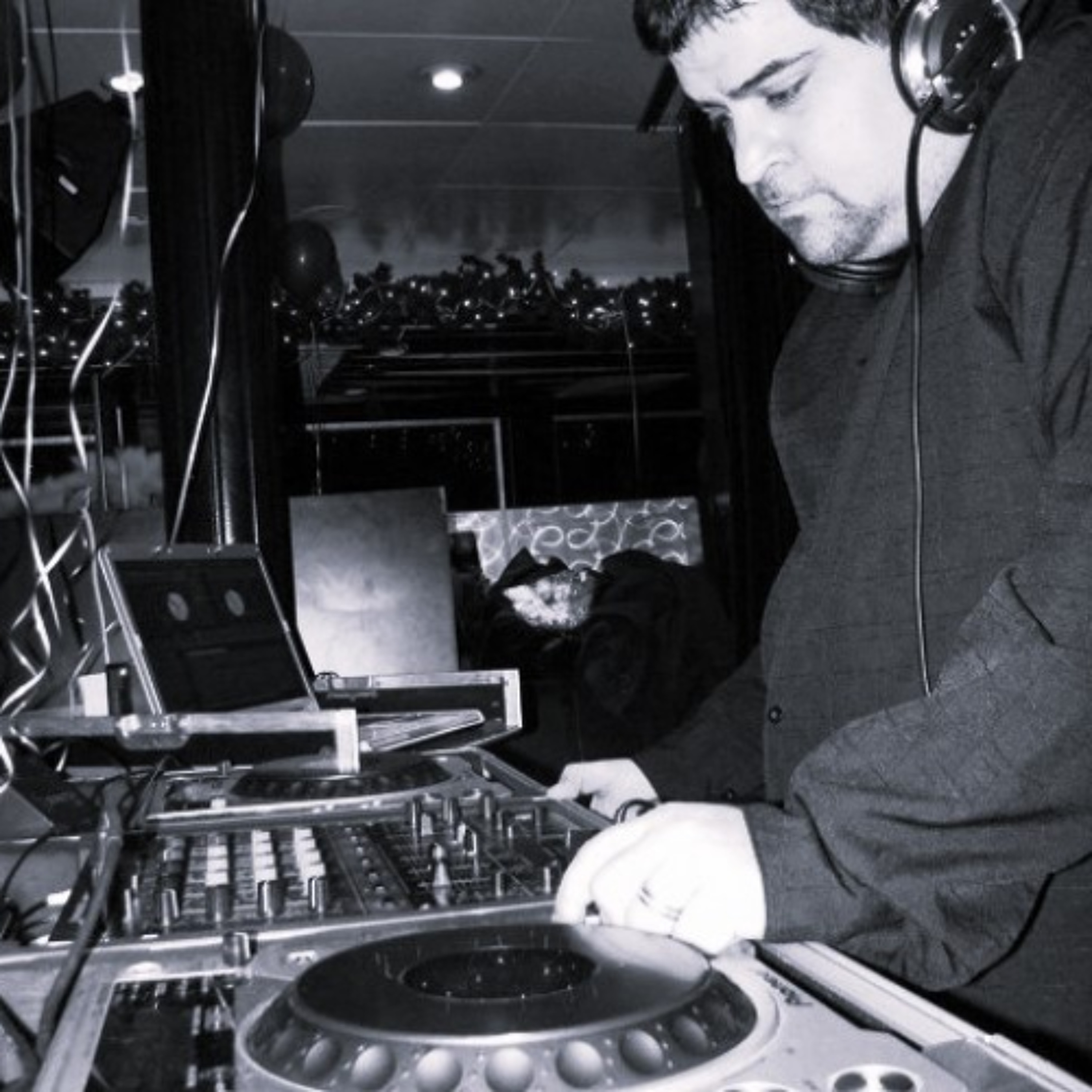Jumpin' John Michaels & Wesley Da Wiz Kid  Live on 90.5 FM WCYC, Chicago 93' (Manny'z Tapez) episode artwork
