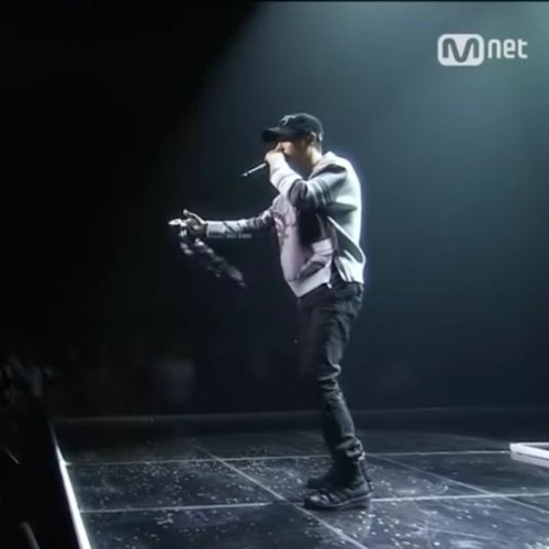 Basick(feat.MAMAMOO) - ‘Stand Up’ Live ver.