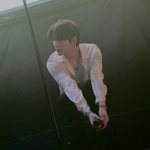 Dream after By 우빈 WOOBIN of CRAVITY
