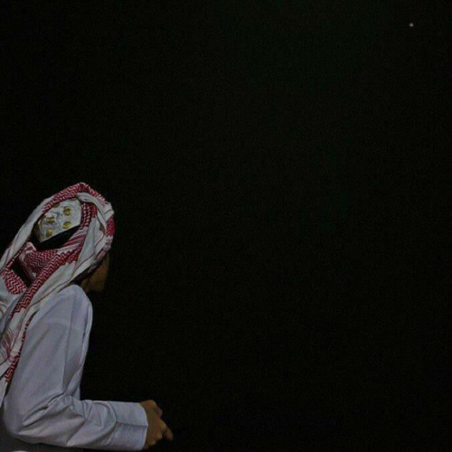 اشره على صدته.